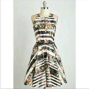 Closet London Floral Belted Dress